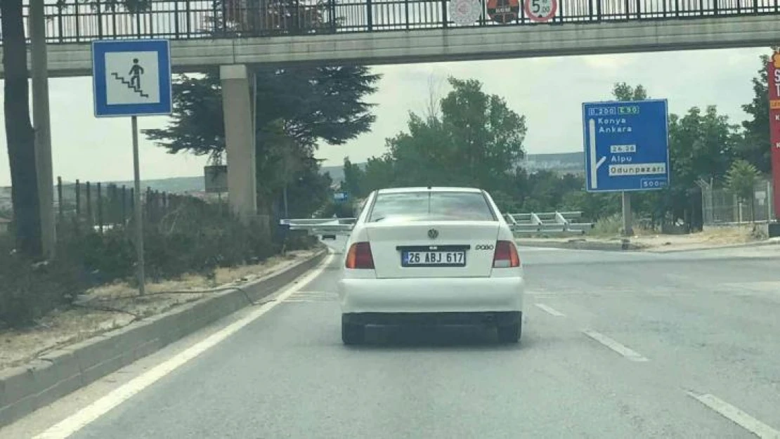 (ÖZEL) Trafikteki ilginç anlar cep telefonu kamerasına yansıdı