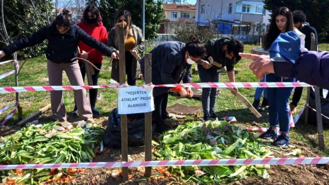 Pazardan toplanan organik atıklar, toprağı yeşertecek