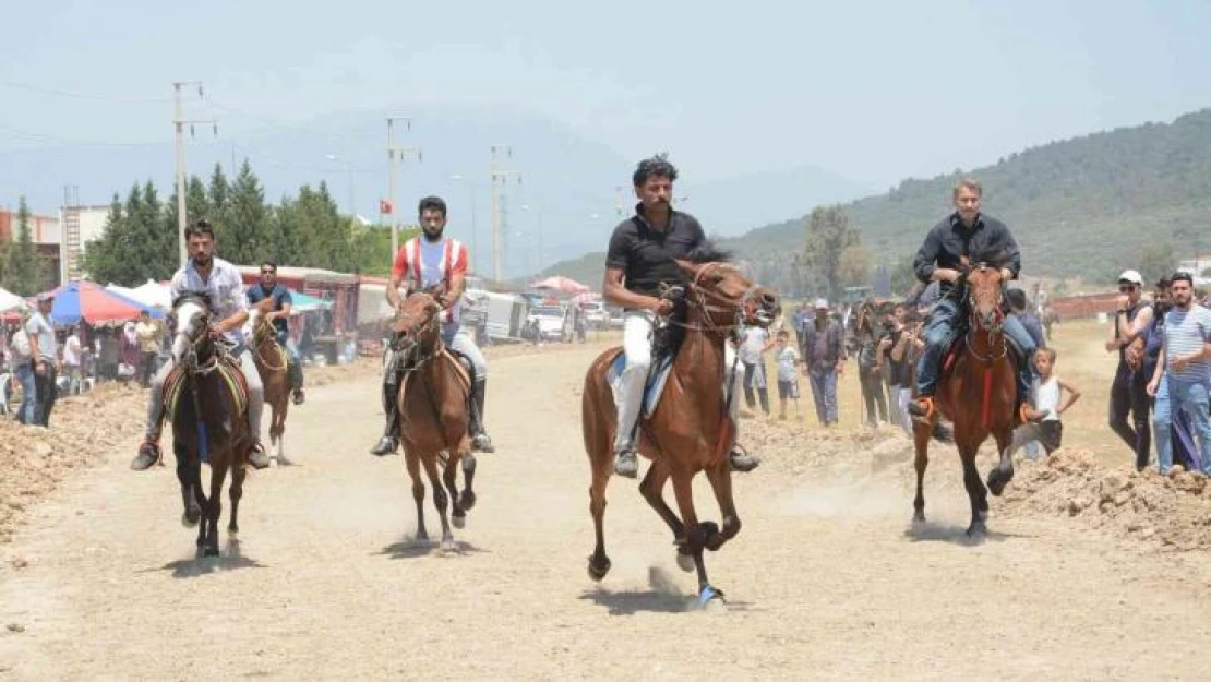 Rahvan atlar, 7 yıl sonra yeniden yarıştı