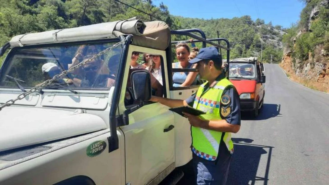 Safari araçları denetlendi