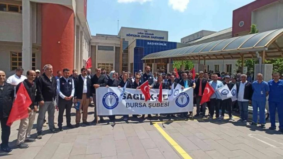 Sağlıkta şiddeti siyah önlüklerle protesto ettiler