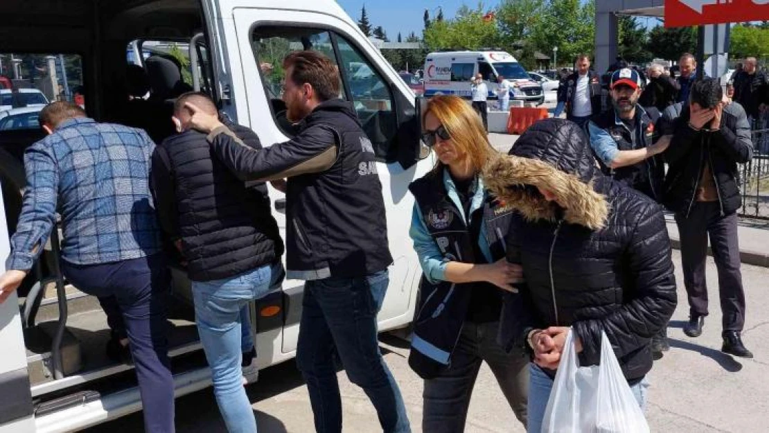 Samsun'da apart daireye uyuşturucu operasyonu: 7 gözaltı