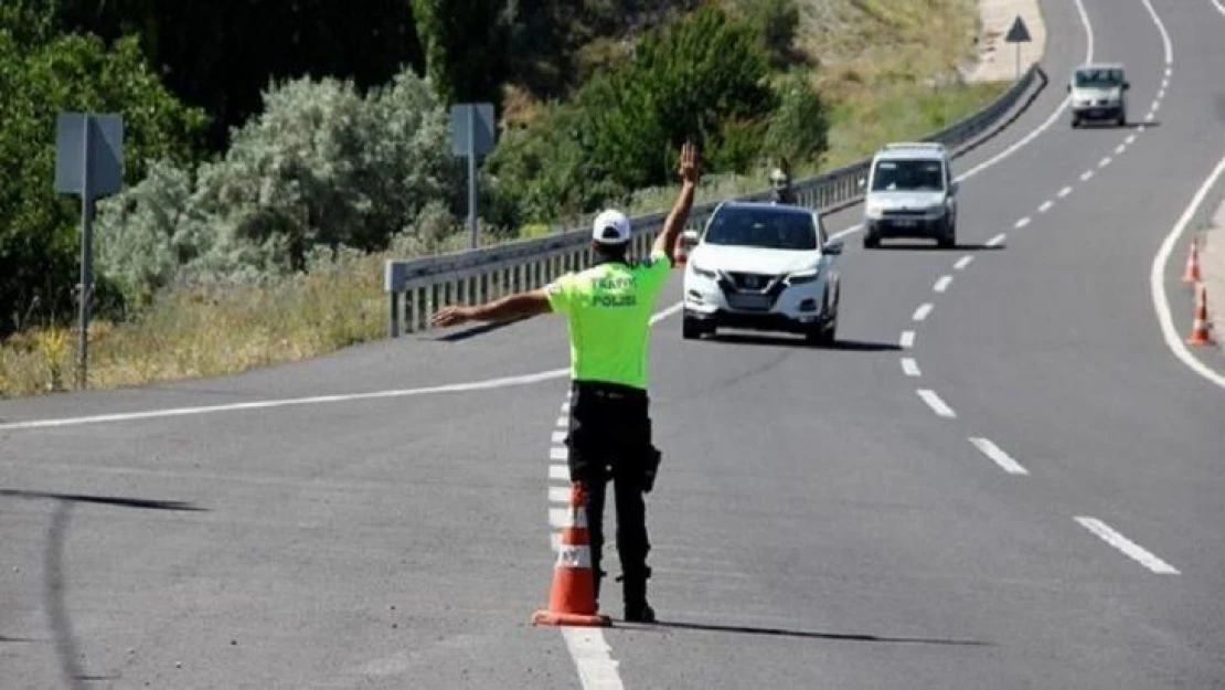 Samsun'da bayram tatilinde 4,25 milyon TL ceza yazıldı, 497 araç trafikten men edildi