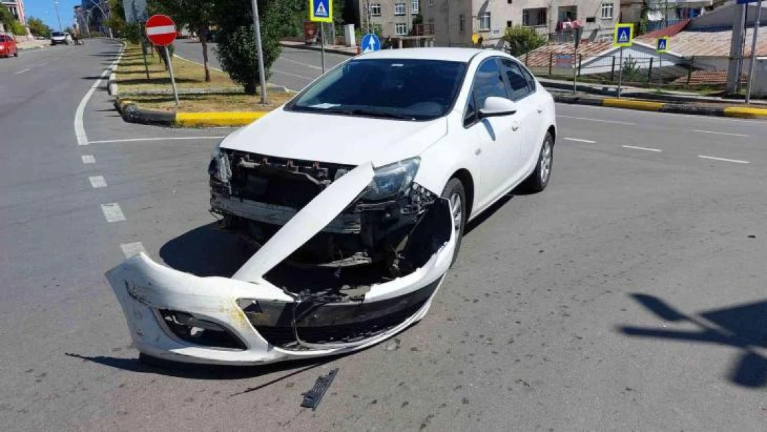 Samsun'da otomobil ticari taksiyle çarpıştı: 1 yaralı