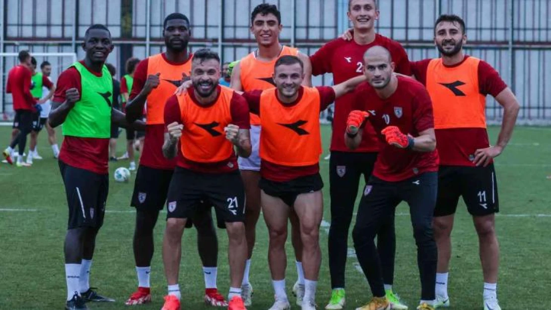 Samsunspor'da 30 futbolcunun lisansı çıkarıldı