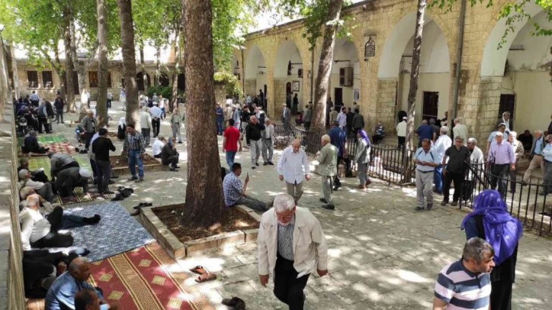 Şanlıurfa'da Kadir Gecesi coşkusu yaşanıyor