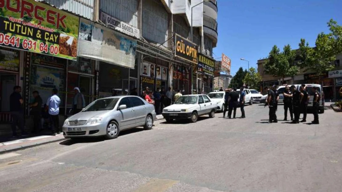 Şanlıurfa'da sokak ortasında silahlı kavga: 1 yaralı