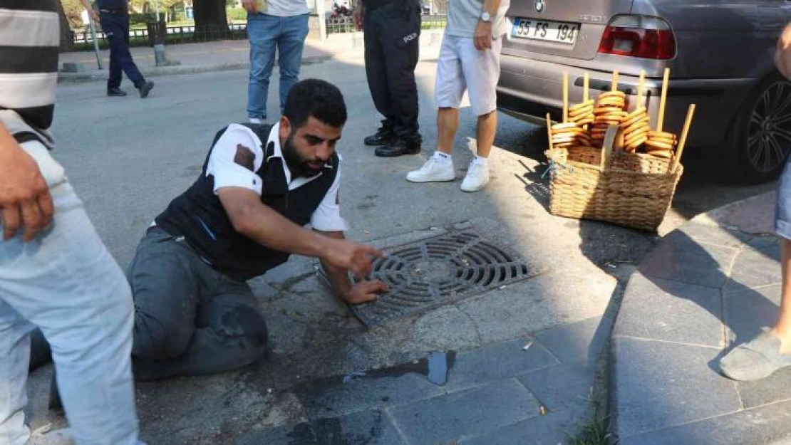 Sarası tutan simitçi yolda baygınlık geçirdi