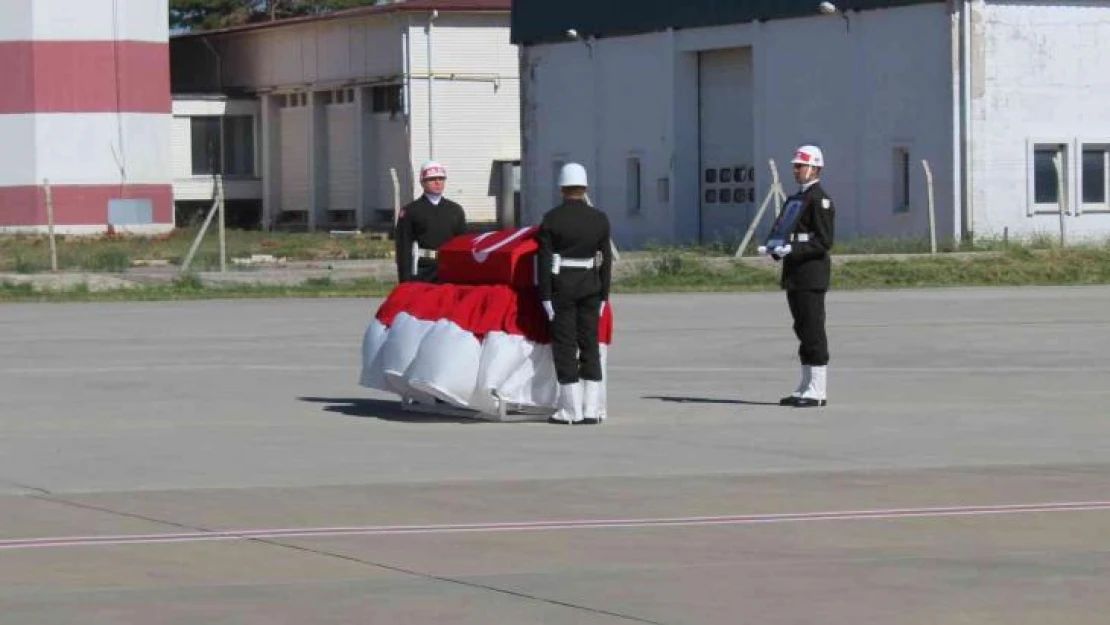 Şehit Oktay Salar'ın naaşı memleketi Balıkesir'e uğurlandı