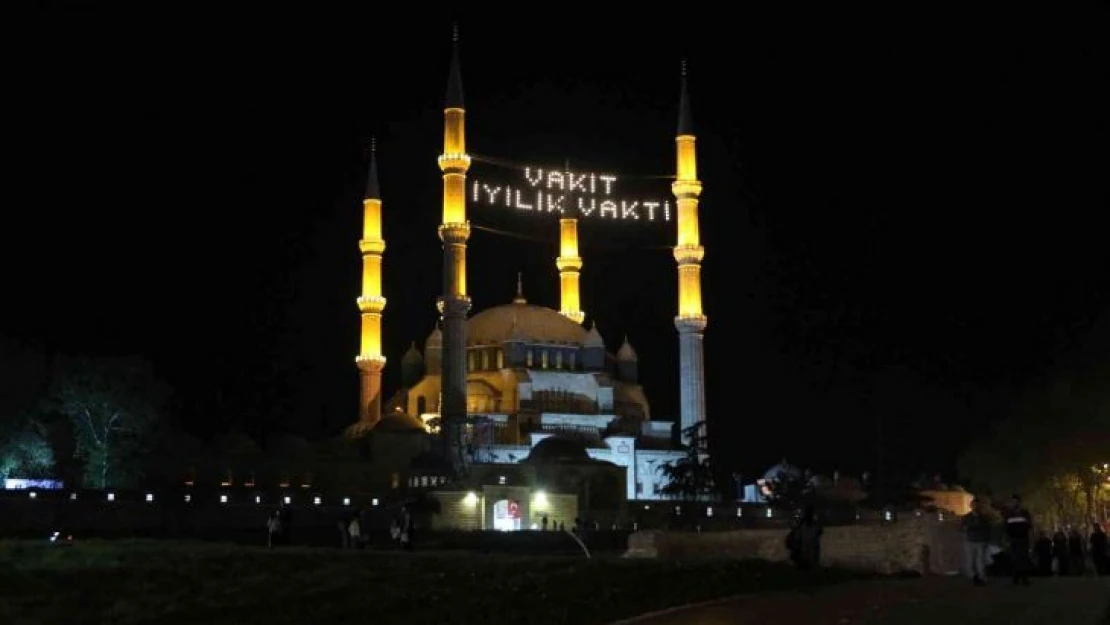 Selimiye Camii'nde 2 yıl aradan sonra Kadir Gecesi yoğunluğu