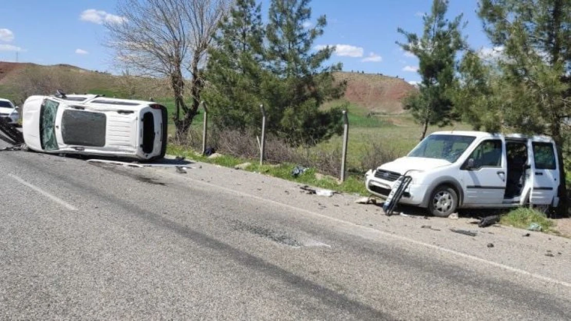 Siirt'te trafik kazası: 3 yaralı