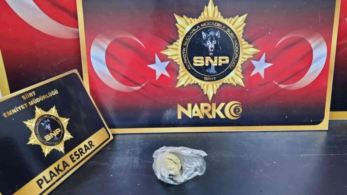 Siirt'te üzerinde uyuşturucu bulunan 2 şüpheli yakalandı