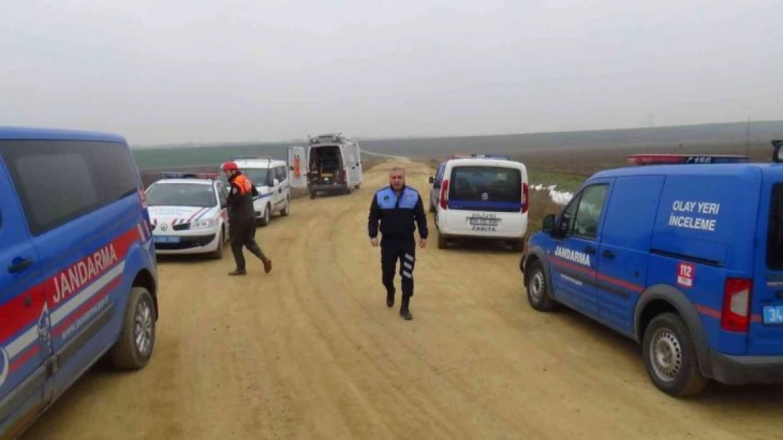 Silivri'de araç dereye uçtu: 1 yaralı