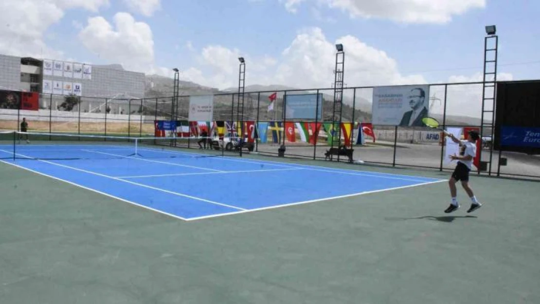 Şırnak'ta Uluslararası Cudi Cup Tenis Turnuvası başladı