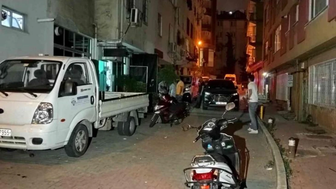 Şişli'de silahlı saldırgan husumetlilerine kahvehanede kurşun yağdırdı: 2 yaralı