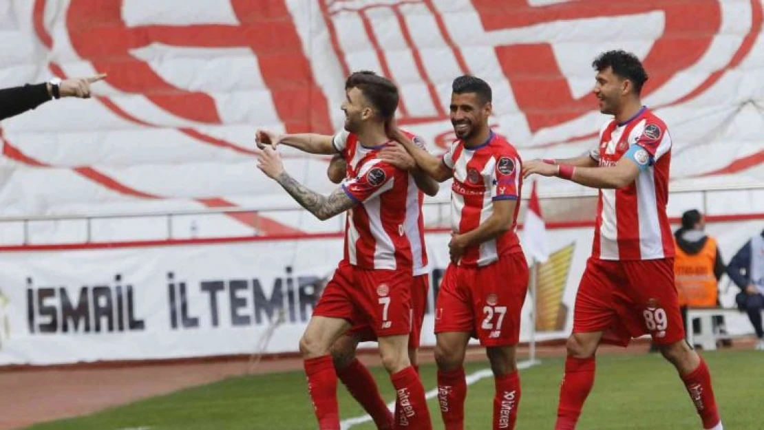 Spor Toto Süper Lig: Antalyaspor: 4 - Giresunspor: 1 (Maç sonucu)