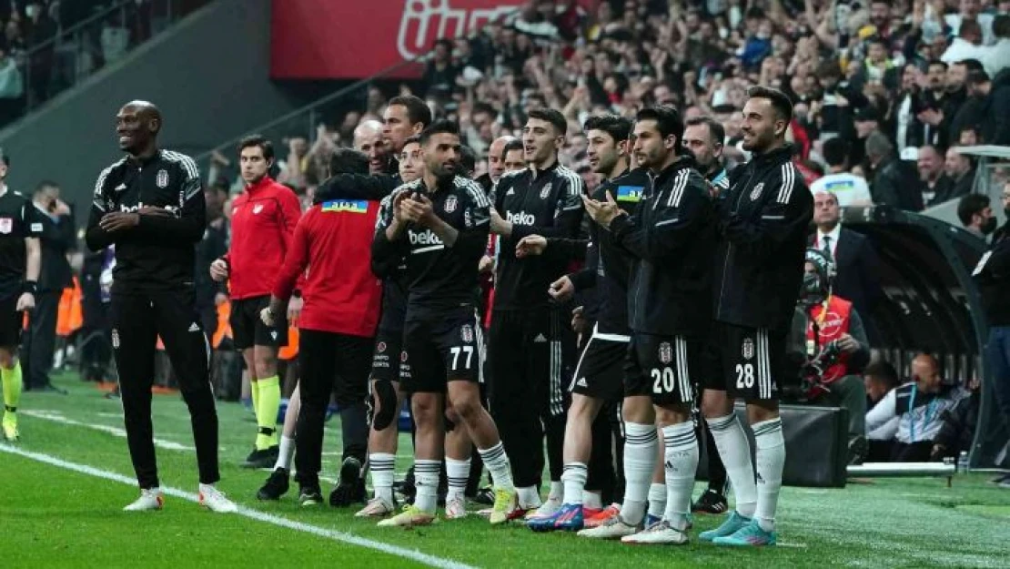 Spor Toto Süper Lig: Beşiktaş: 2 - Aytemiz Alanyaspor: 1 (Maç devam ediyor)