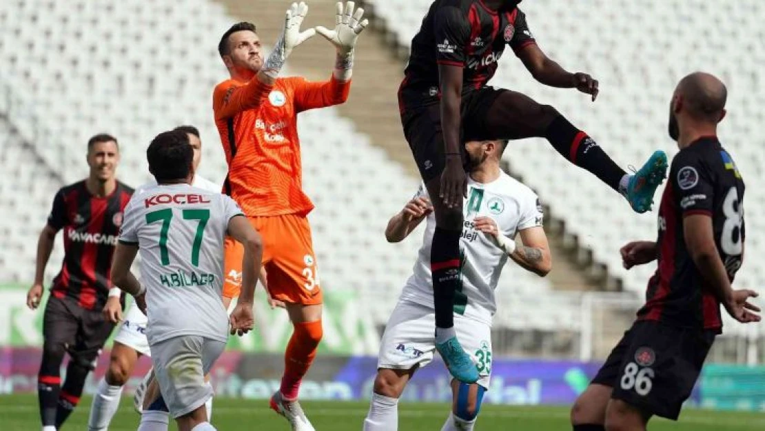 Spor Toto Süper Lig: Fatih Karagümrük: 0 - GZT Giresunspor: 0 (İlk yarı)