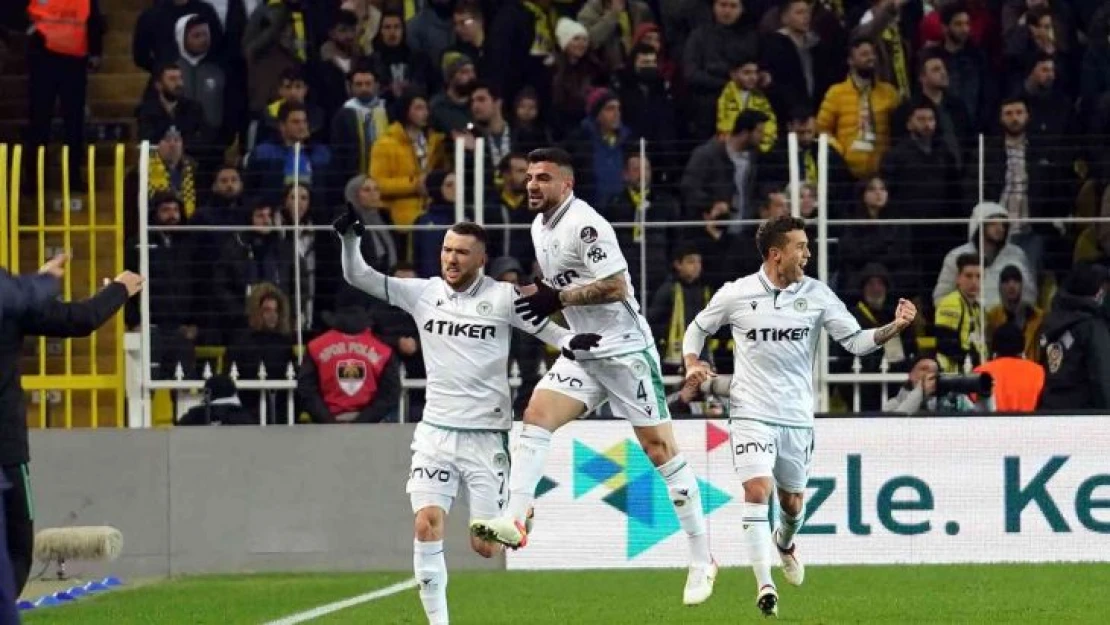 Spor Toto Süper Lig: Fenerbahçe: 0 - Konyaspor: 1 (İlk yarı)