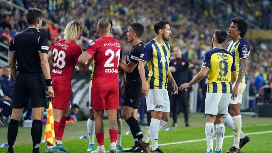 Spor Toto Süper Lig: Fenerbahçe: 1 - Gaziantep FK: 0 (İlk yarı)