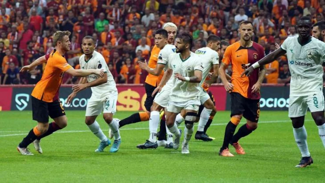 Spor Toto Süper Lig: Galatasaray: 0 - Giresunspor: 0 (İlk yarı)