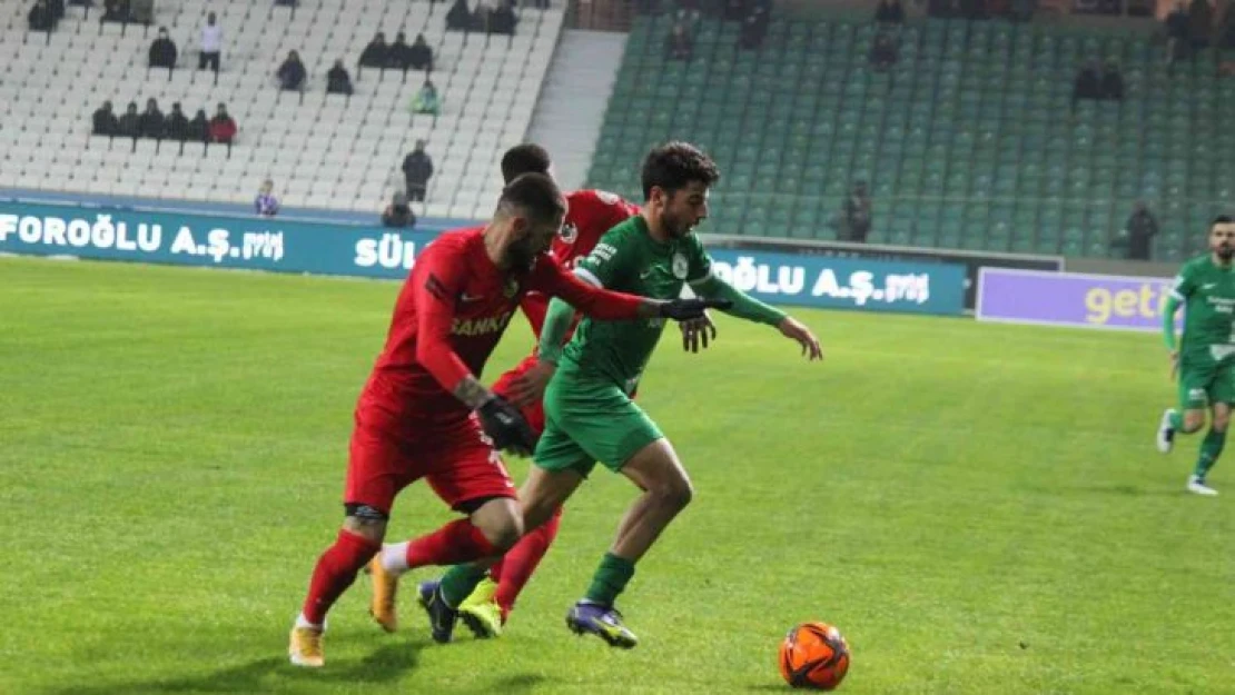 Spor Toto Süper Lig: GZT Giresunspor: 1 - Gaziantep FK: 1 (İlk yarı)