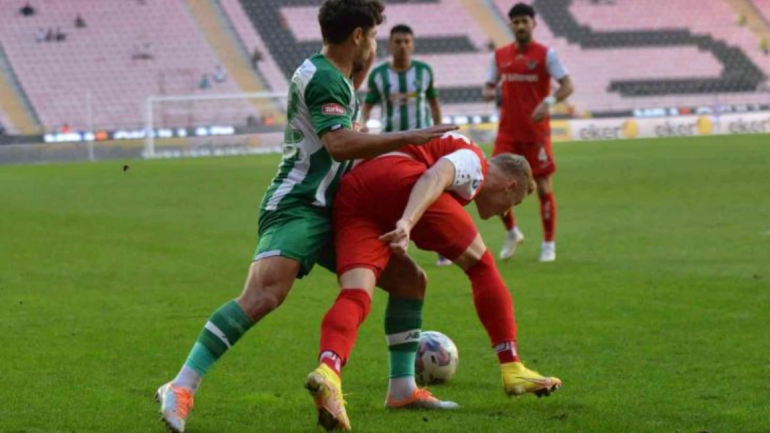 Spor Toto Süper Lig: Konyaspor: 0 - Hatayspor : 0 (İlk yarı)