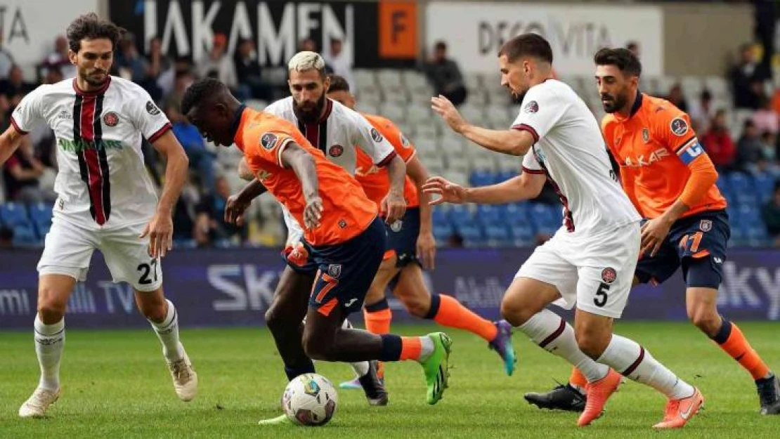 Spor Toto Süper Lig: Medipol Başakşehir: 0 - Karagümrük: 0 (Maç devam ediyor)