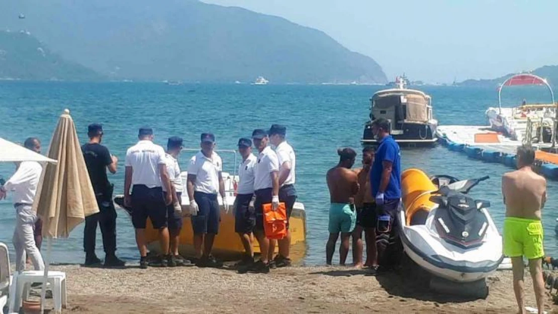 Sürat teknesi tekne dolmuşa çarptı, 1 ölü 3 yaralı