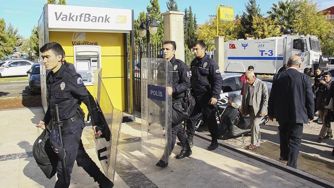 Suruç Belediye Başkanı gözaltına alındı