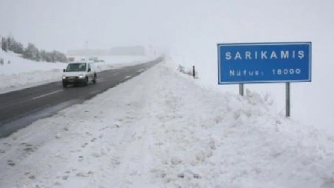 Ardahan ve Kars'da kar yağışı başladı