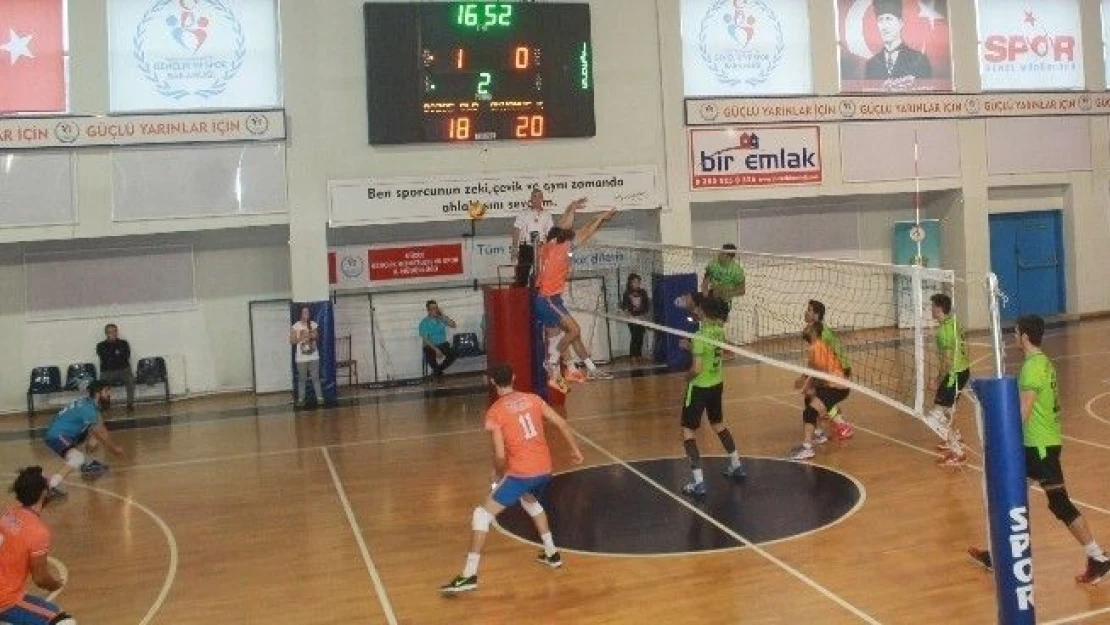 Düzce  Belediyespor  Voleybolda  Yükselişe  Geçti