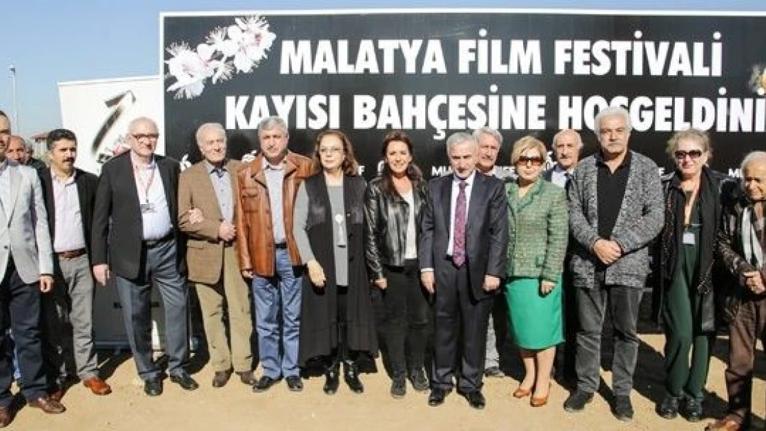 Malatya'da 'Kayısı Bahçesi' heyecanı!