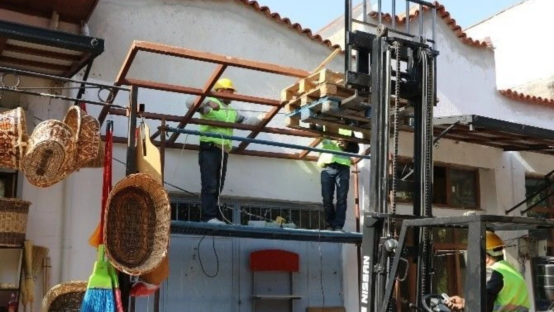 Manisa'daki  Tarihi  Doku  Ortaya  Çıkıyor