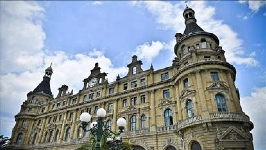 Tarihi Haydarpaşa Garı restore edilecek