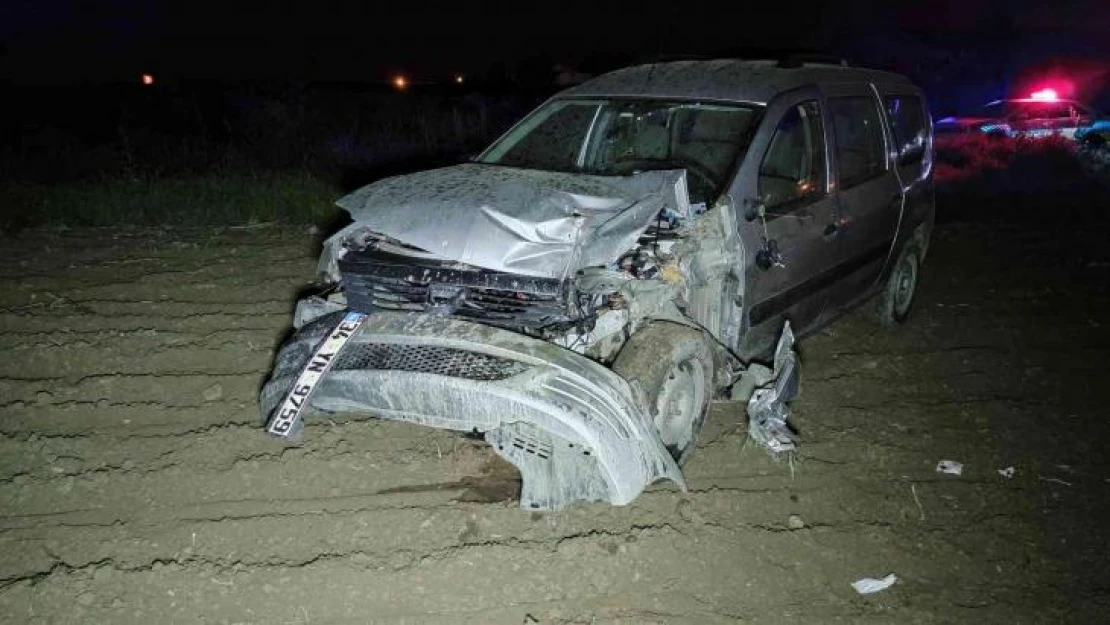 Tekirdağ'da ticari araç ile traktör çarpıştı: 1 yaralı