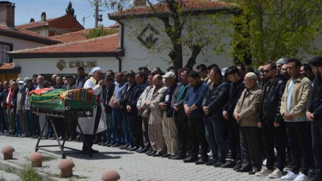 Teleferik istasyonunda hayatını kaybeden genç Kütahya'da toprağa verildi