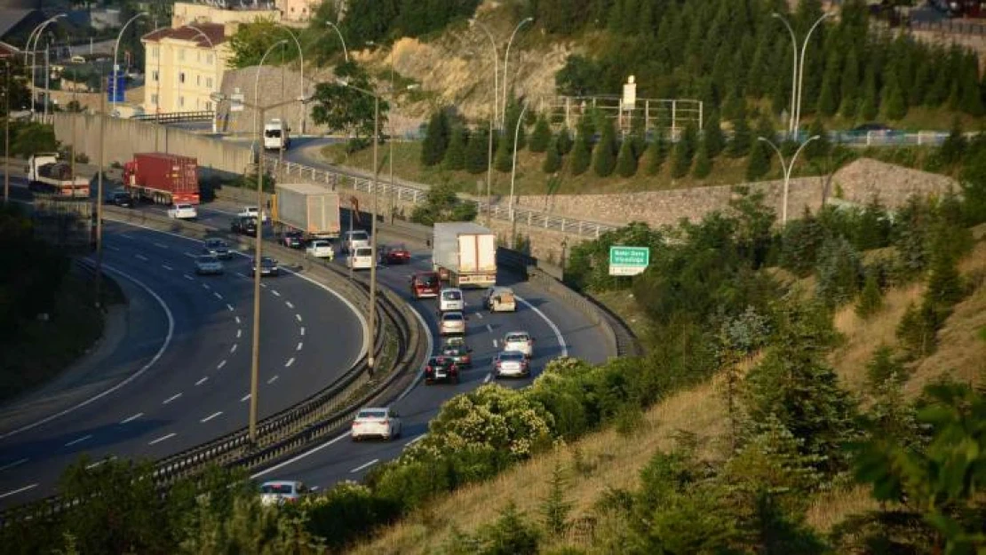 TEM'de bayram öncesi trafik akıcı