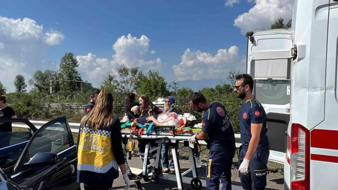 Tem otoyolunda zincirleme kaza: 7 yaralı