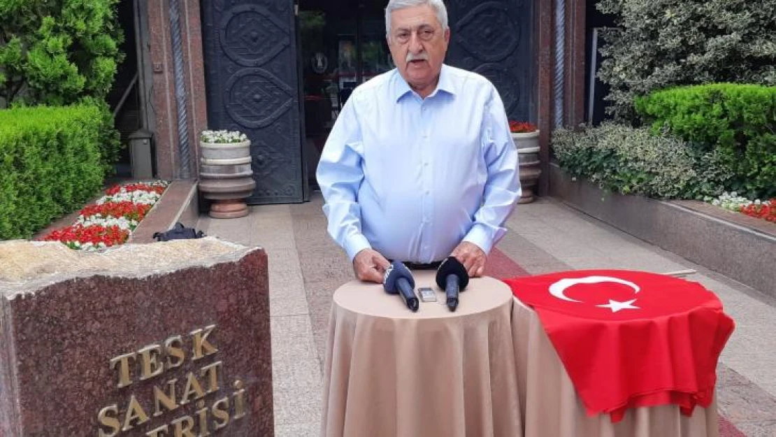 TESK'ten anlamlı bayrak dağıtımı