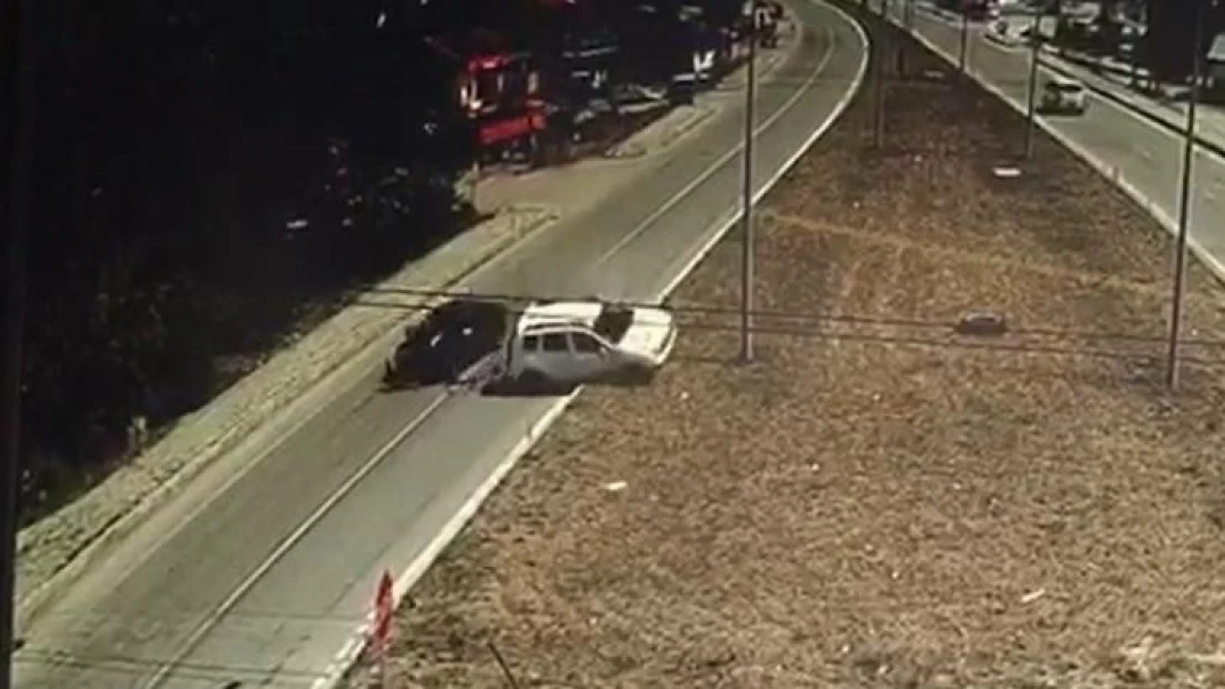 Tokat'ta 5 kişinin yaralandığı kaza güvenlik kamerasına yansıdı