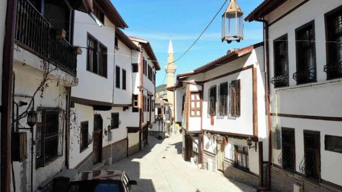 Tokat'ta tarihi sokak turizme kazandırıldı