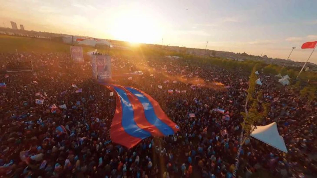 Trabzonspor'un İstanbul'daki Şampiyonluk kutlamasını 50 saniyeyle özetledi