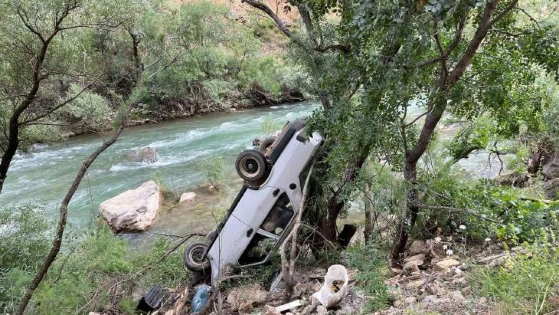 Tunceli'de trafik kazası: 2 yaralı