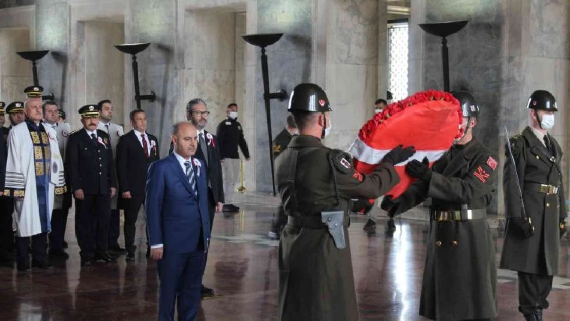 Türk Polis Teşkilatı 177'nci yılında Ata'nın huzurunda