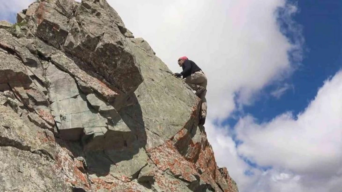 Türkiye'nin ilk solo dağcısı 61. zirvesine Çankırı'da ulaştı