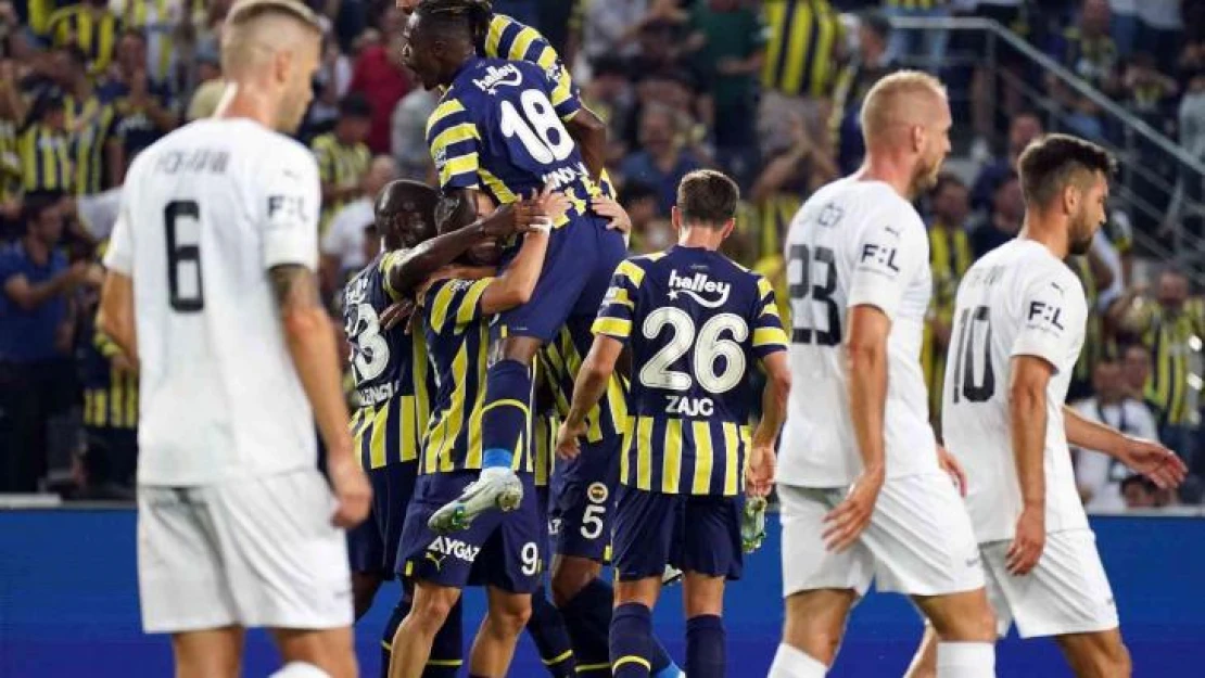 UEFA Avrupa Ligi: Fenerbahçe: 2 - Slovacko: 0 (İlk yarı)