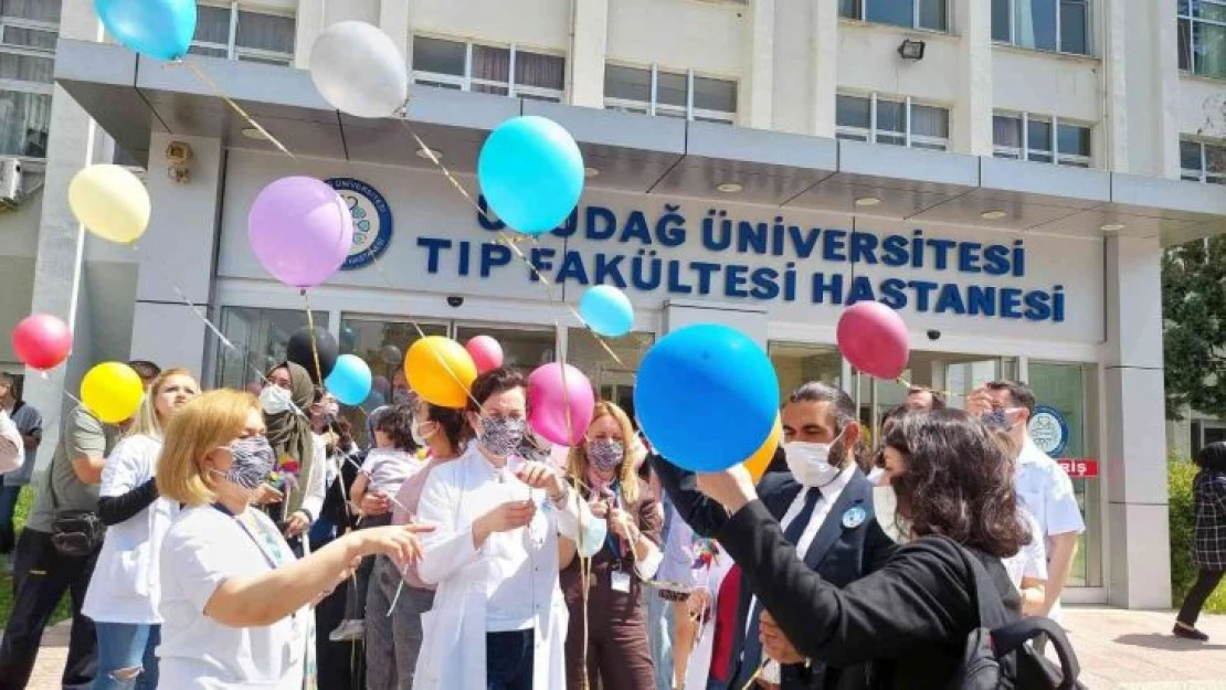 Uludağ Üniversitesi'nde balonlar hasta çocuklar için gökyüzüyle buluştu