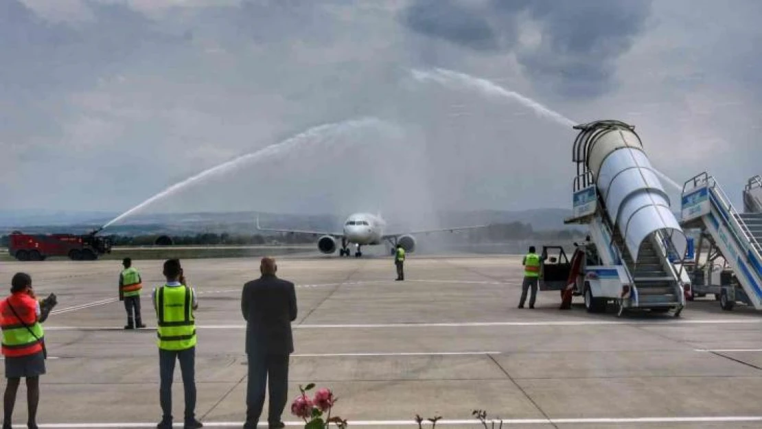 Umman'dan İlk Uçak Bursa'ya geldi