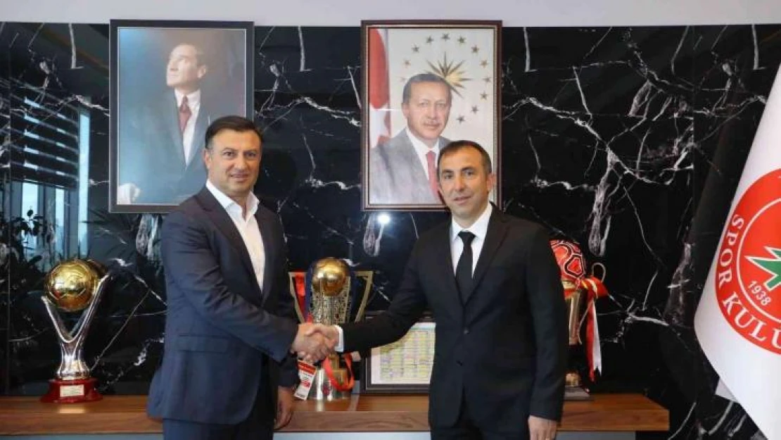 Ümraniyespor, Recep Uçar ile sözleşme uzattı